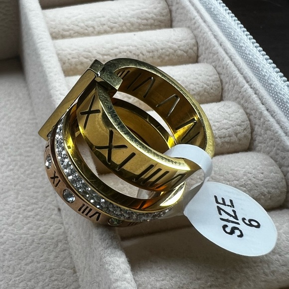 NEW TRIPLE STACK STONE RING - GOLD SIZE 6 - Picture 2 of 4